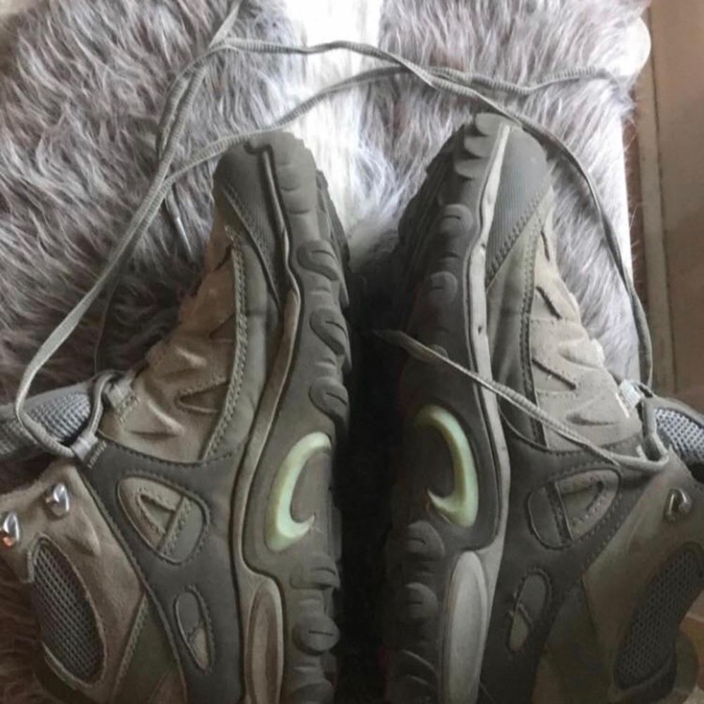 Salomon Ortholite Hiking Boots EUC Worn 1 x